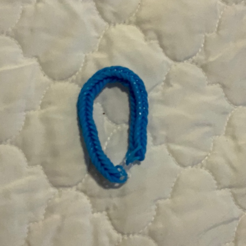 I am selling a blue bracelet.